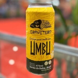 CERVEJA DE UMBU SAISON FARMHOUSE ALE LATA 473ML - GRAVETEIRO